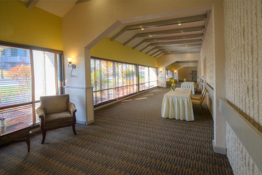 Inn At The Commons Medford Exteriér fotografie