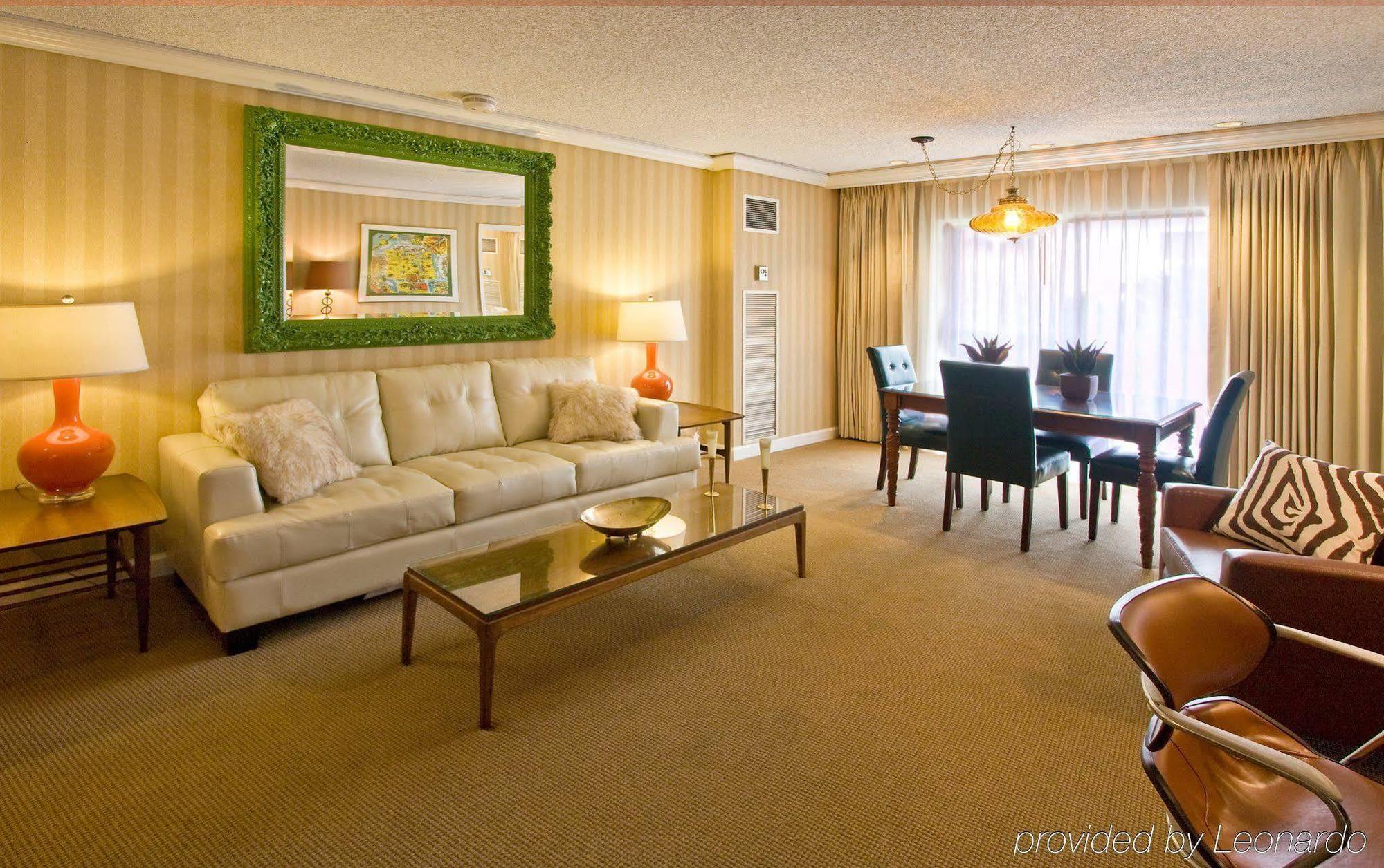 Inn At The Commons Medford Exteriér fotografie