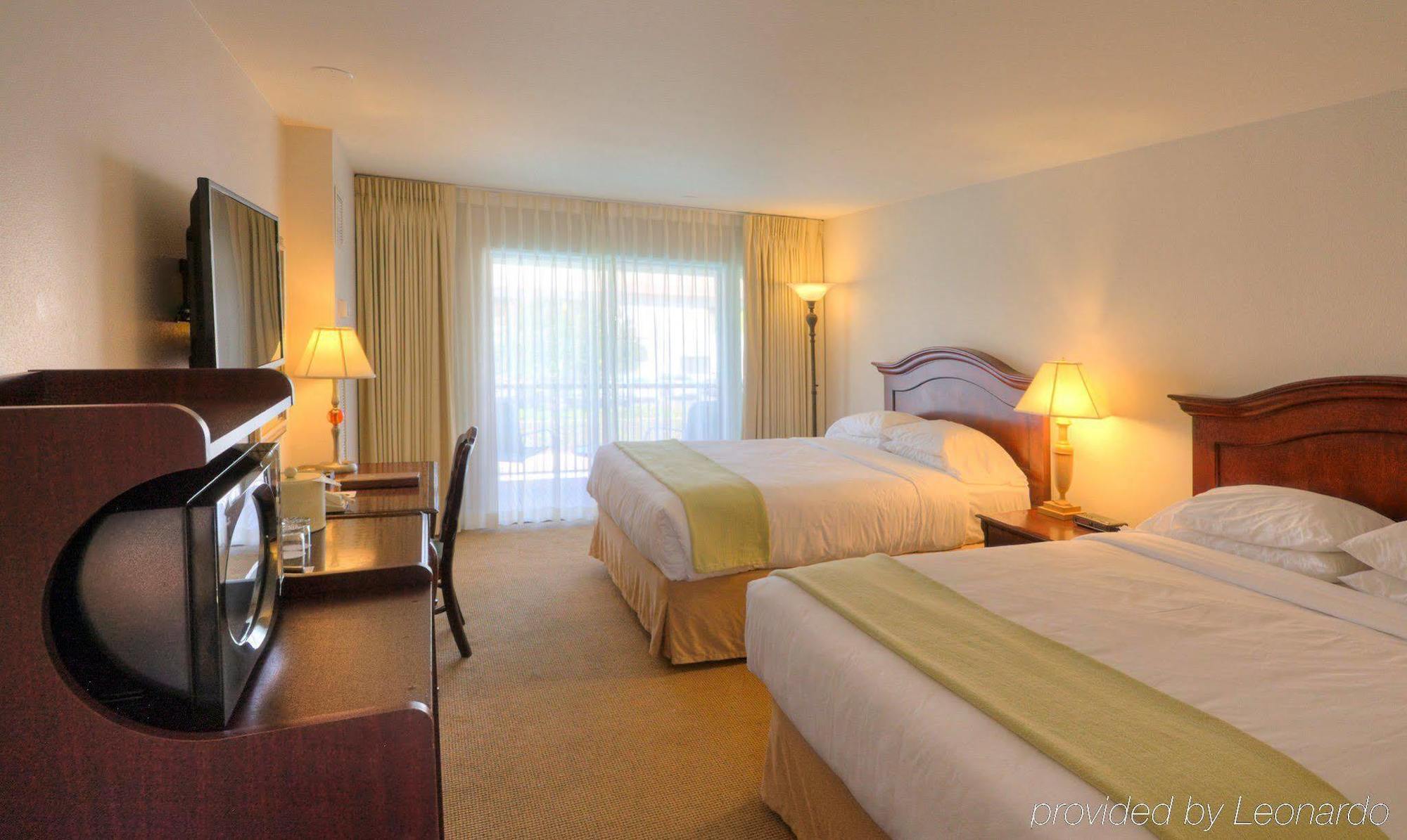 Inn At The Commons Medford Exteriér fotografie