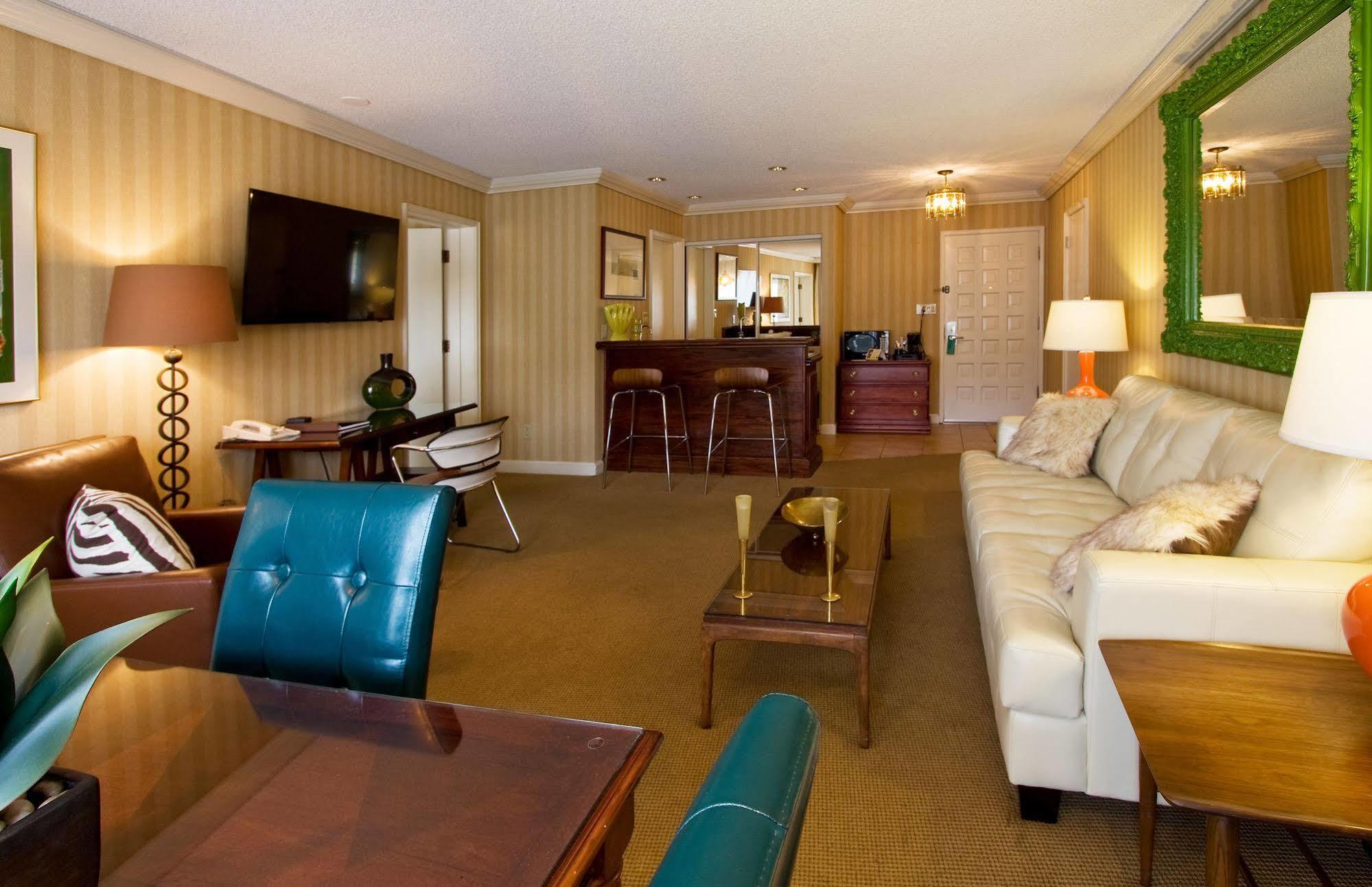 Inn At The Commons Medford Exteriér fotografie