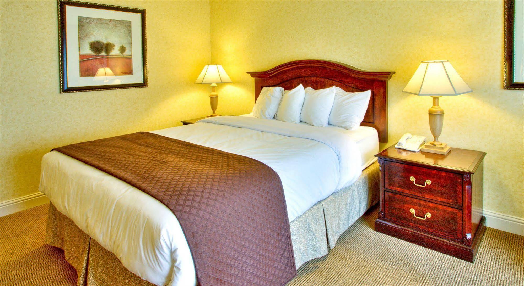 Inn At The Commons Medford Exteriér fotografie