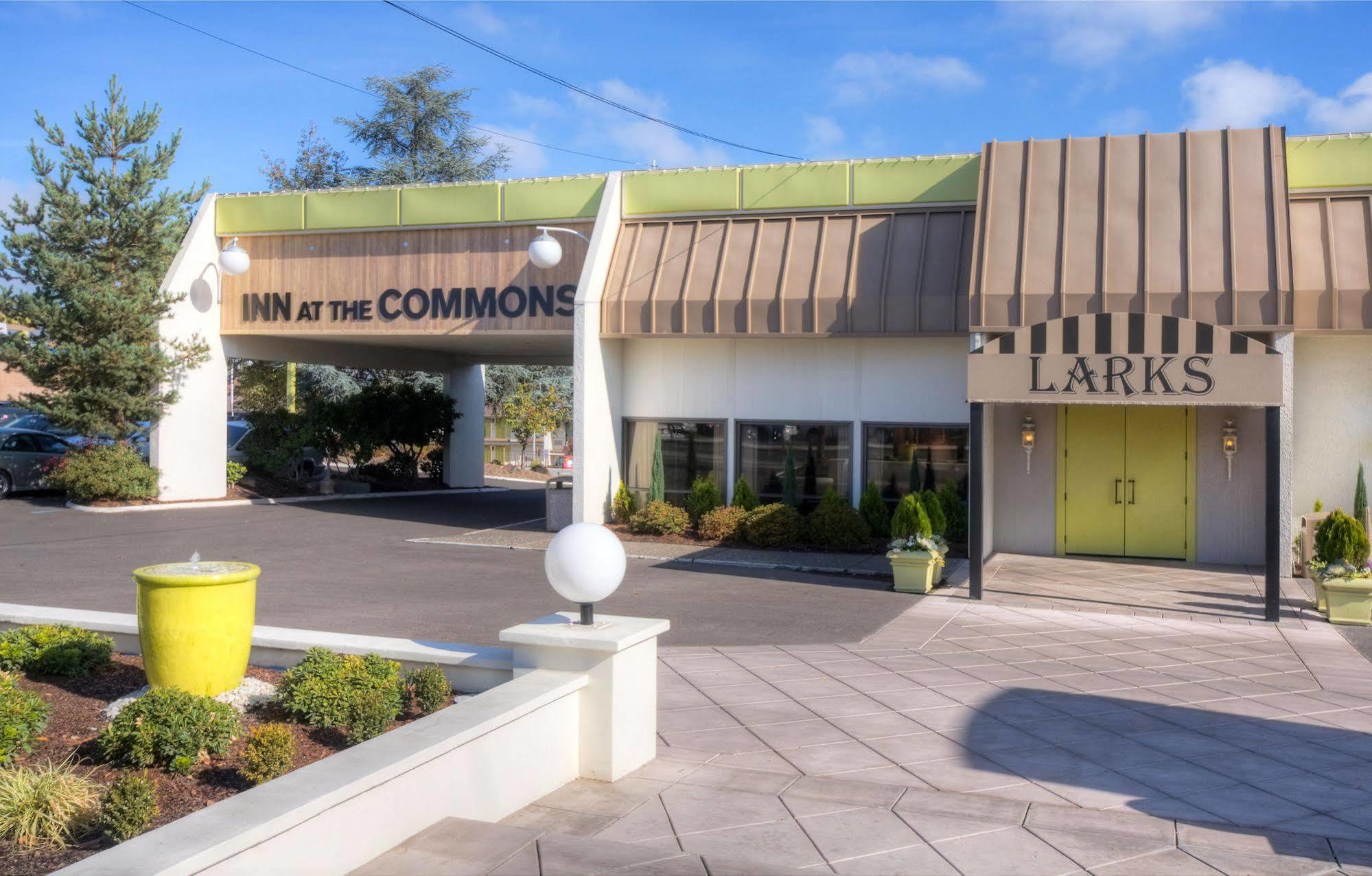 Inn At The Commons Medford Exteriér fotografie